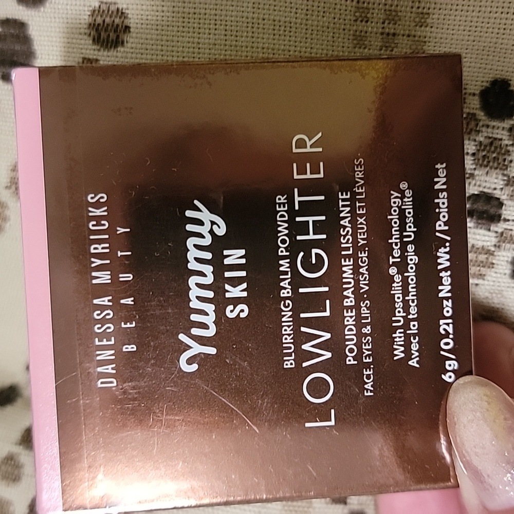 Danessa Myricks Beauty Yummy Skin Blurring Balm Lowlighter in Unbothered 6g